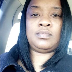 Meet your Posher, Ebony